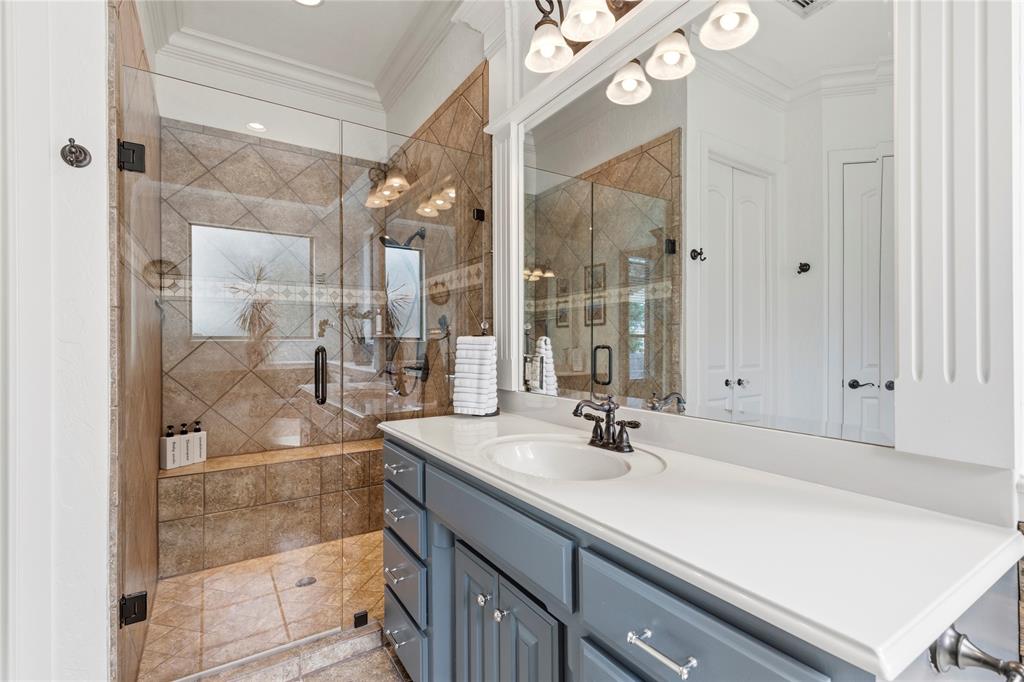 Whispering Oaks Nrh - Residential