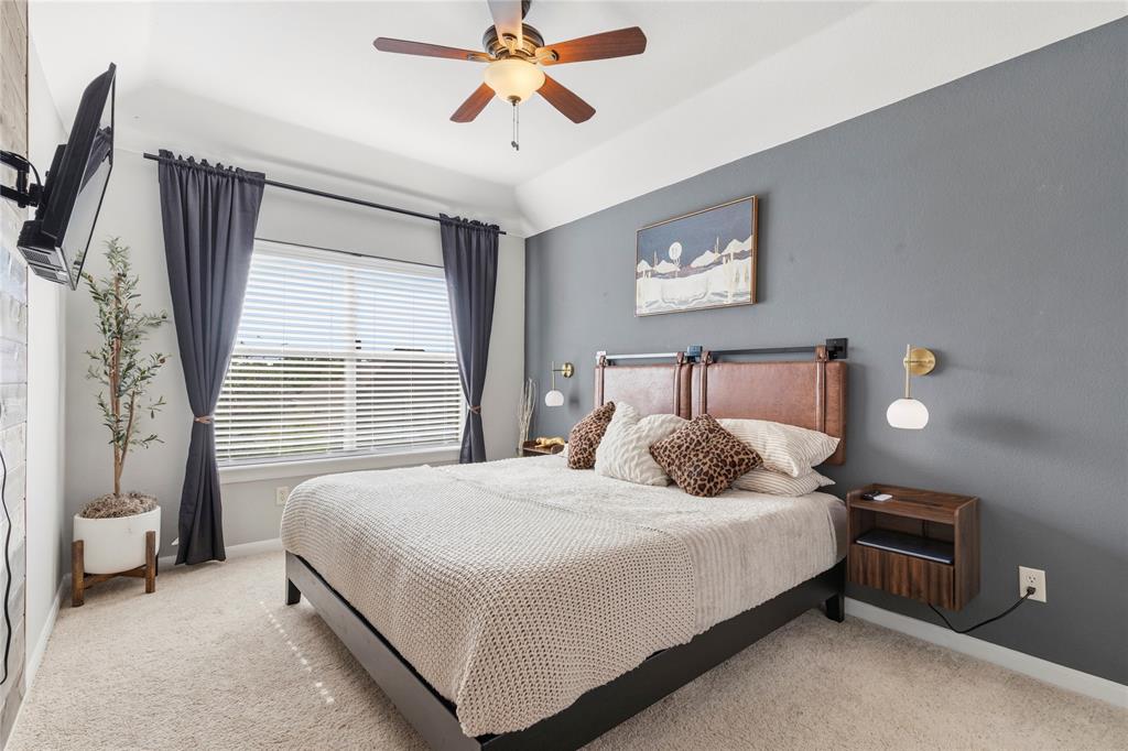 Whispering Oaks Nrh - Residential