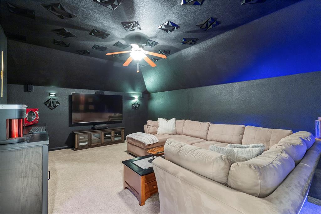 Whispering Oaks Nrh - Residential