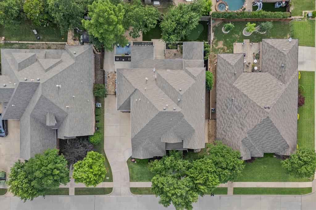 Whispering Oaks Nrh - Residential