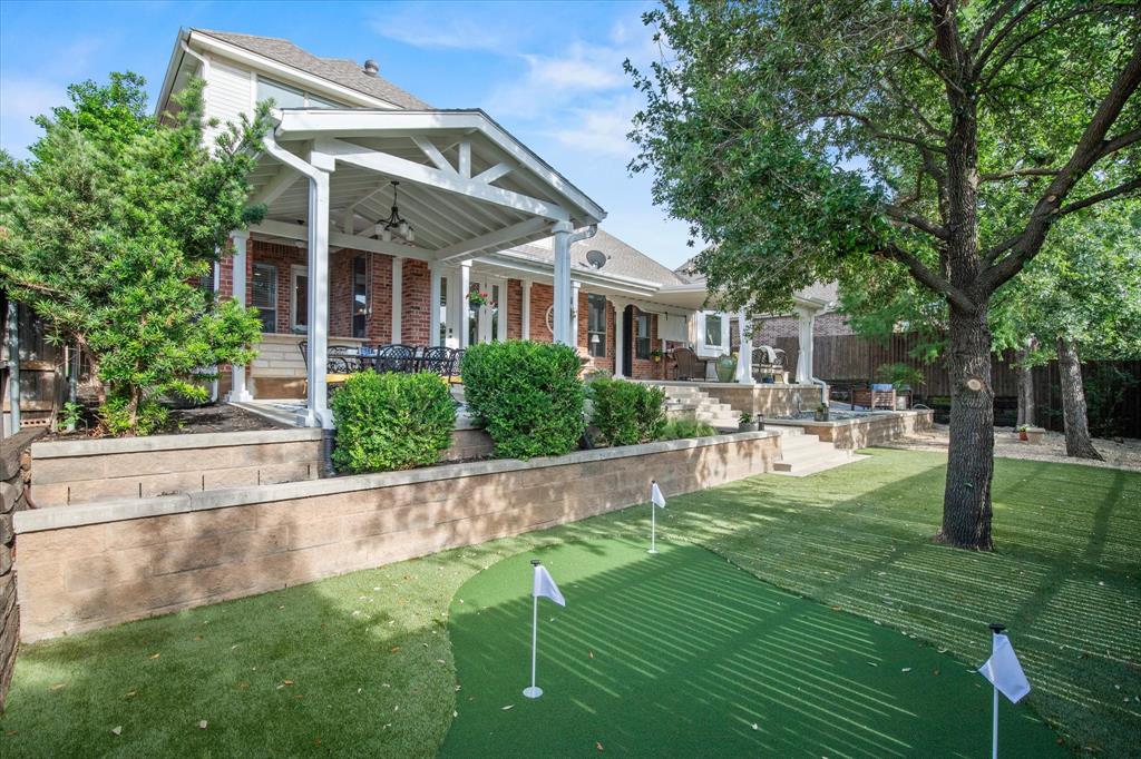 Whispering Oaks Nrh - Residential