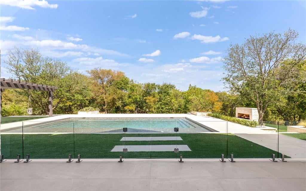 371 Broadwing Drive