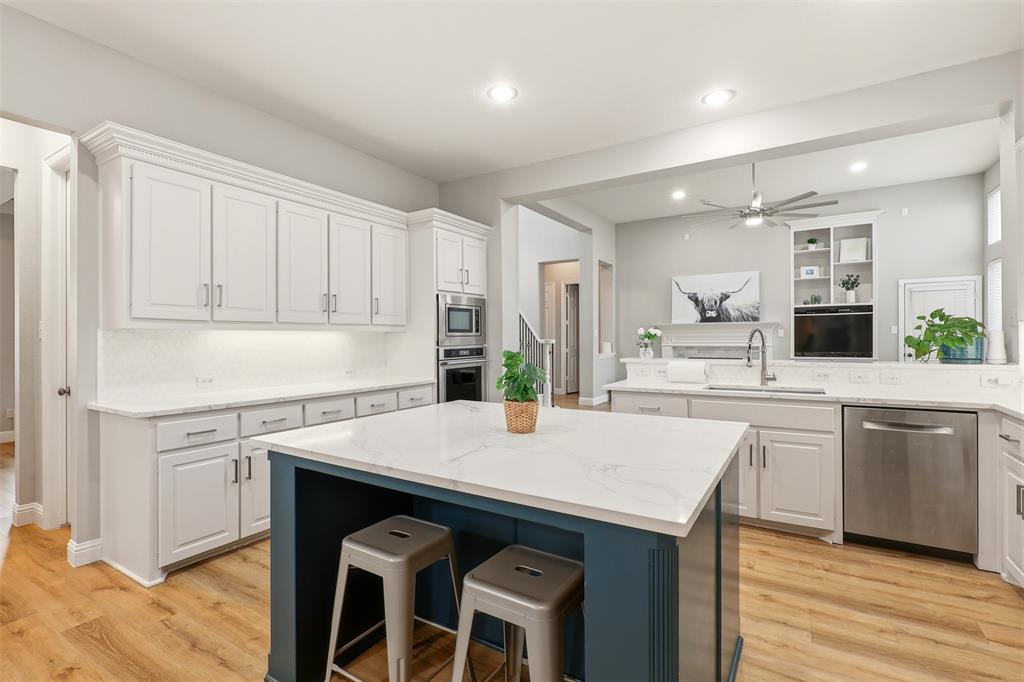 2370 Sleepy Hollow Trail