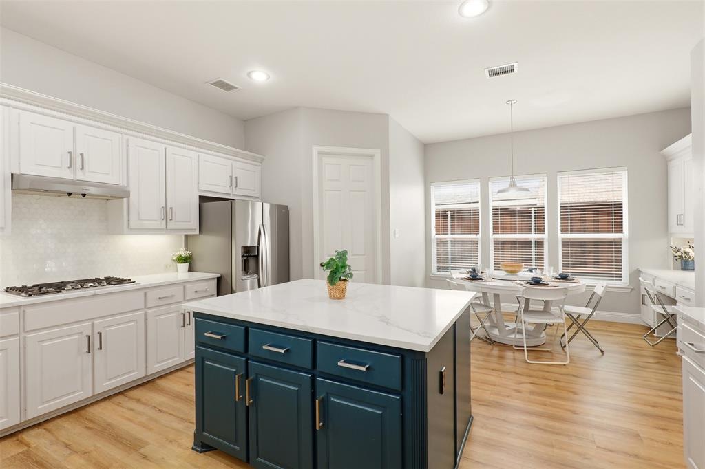 2370 Sleepy Hollow Trail