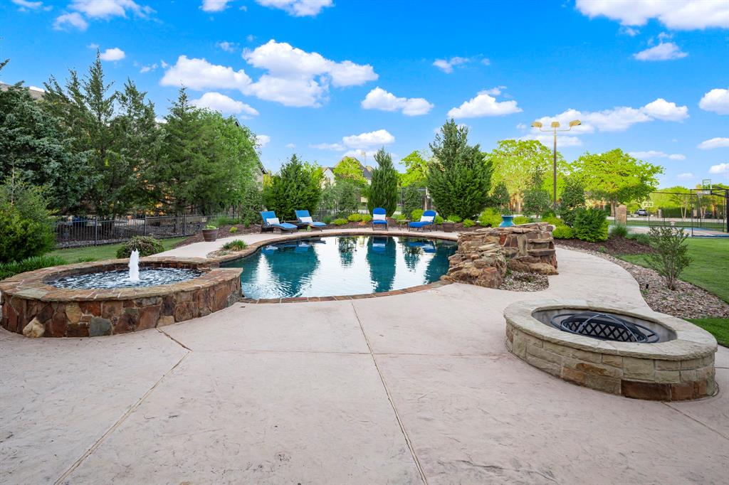 LIBERTY CROSSING - Residential