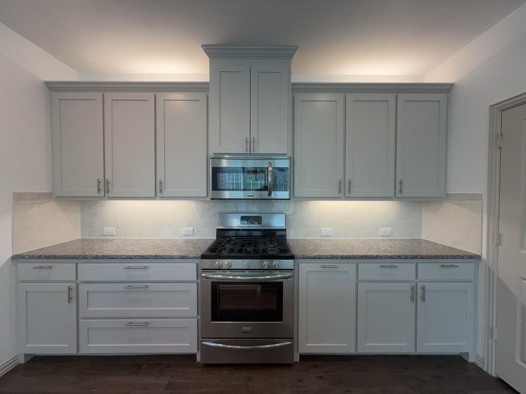 Viridian Village 10 - Residential Lease