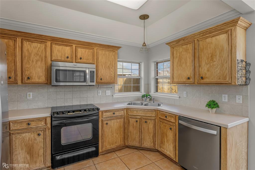 Golden Meadows Sub - Residential Lease