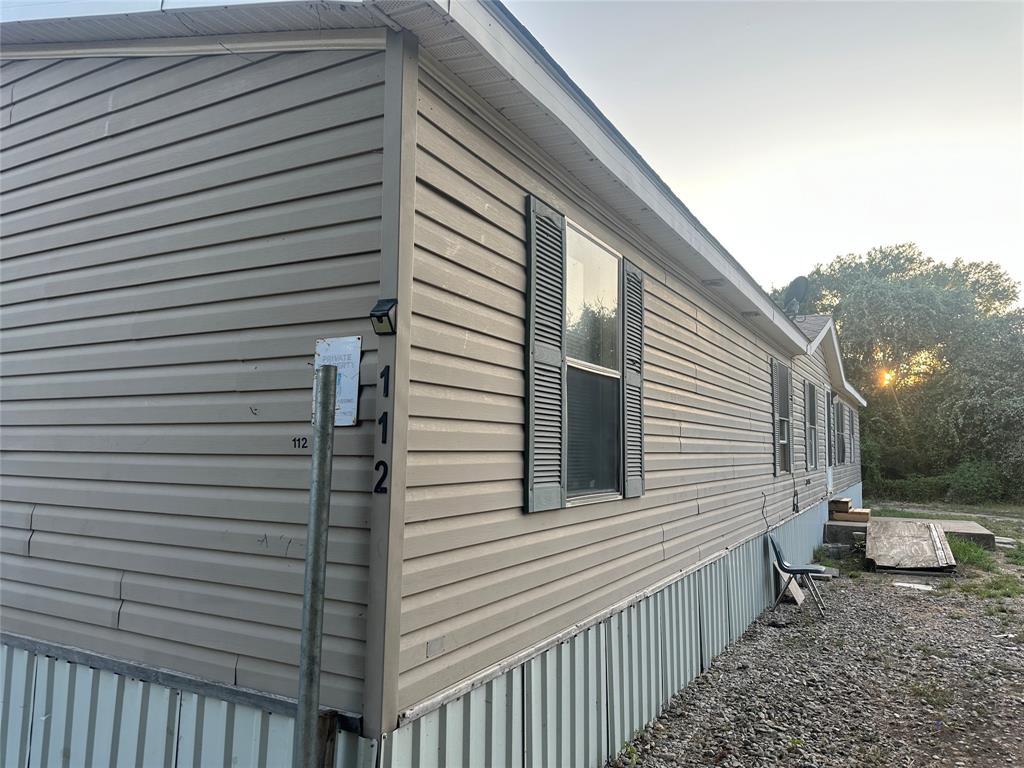 112 Pioneer Trail