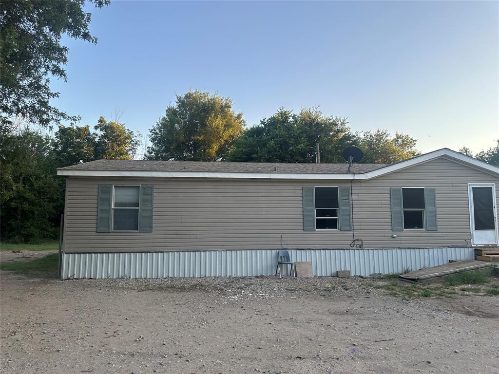 112 Pioneer Trail