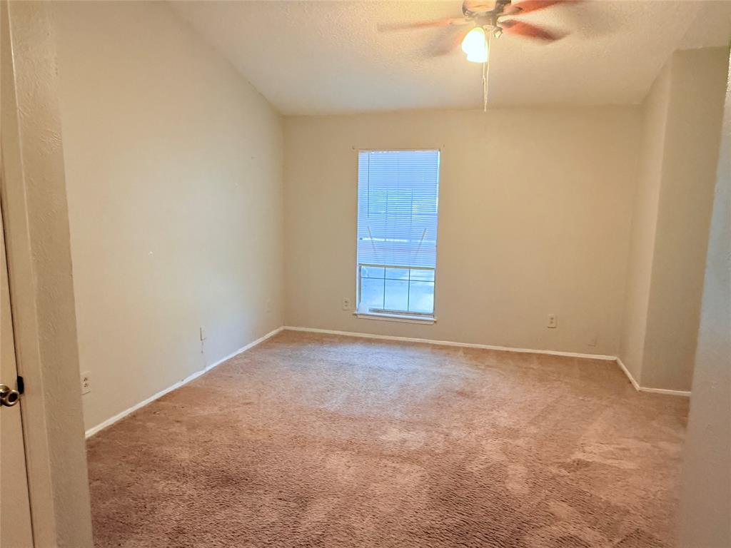 Victoria Place Condos Ph 06 - Residential