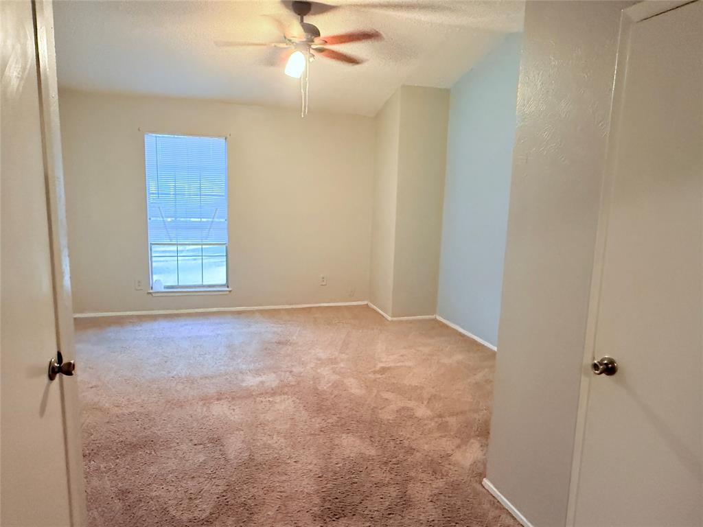 Victoria Place Condos Ph 06 - Residential