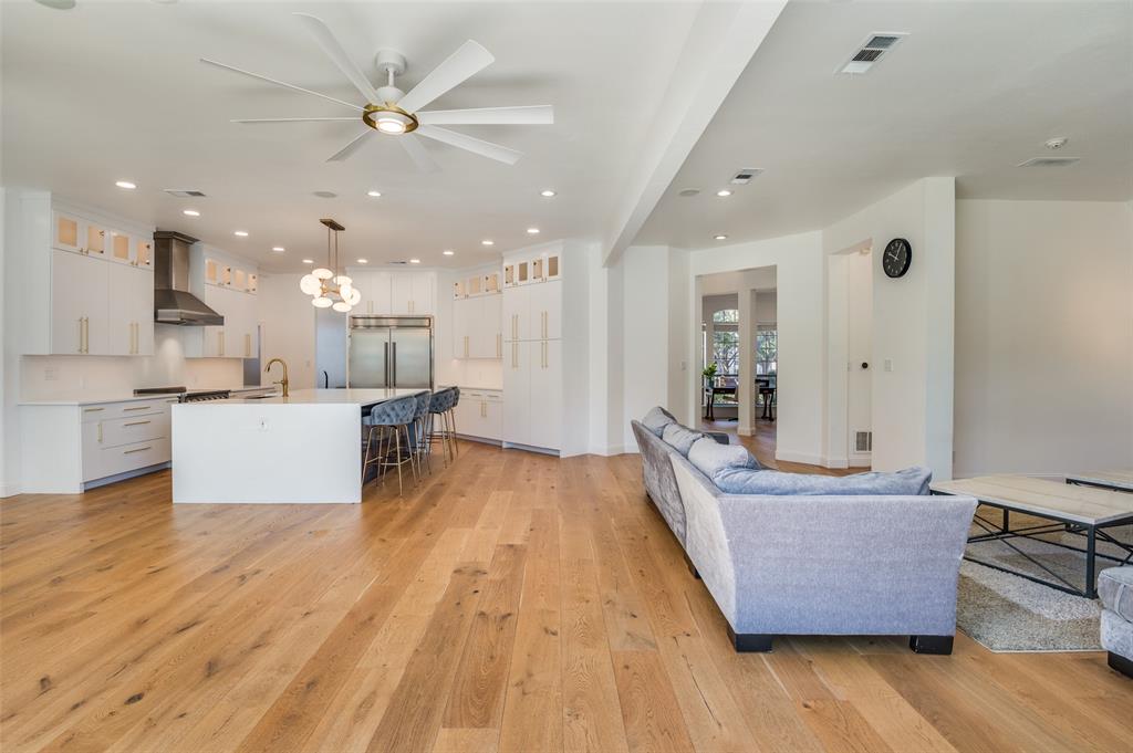4 Trailside Court