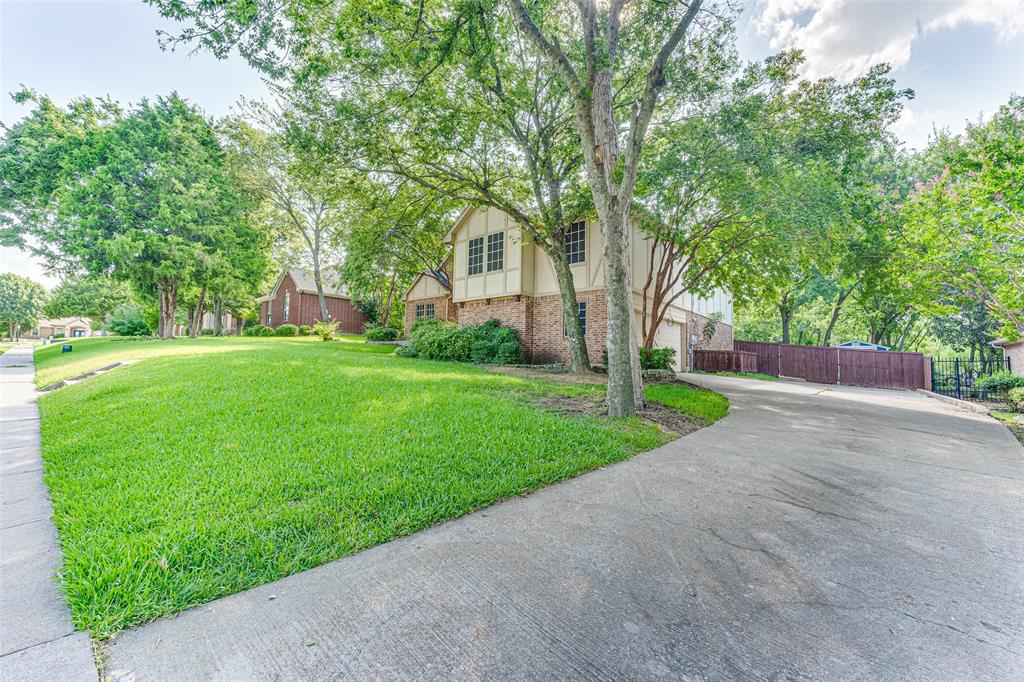 1109 Oak Creek Drive