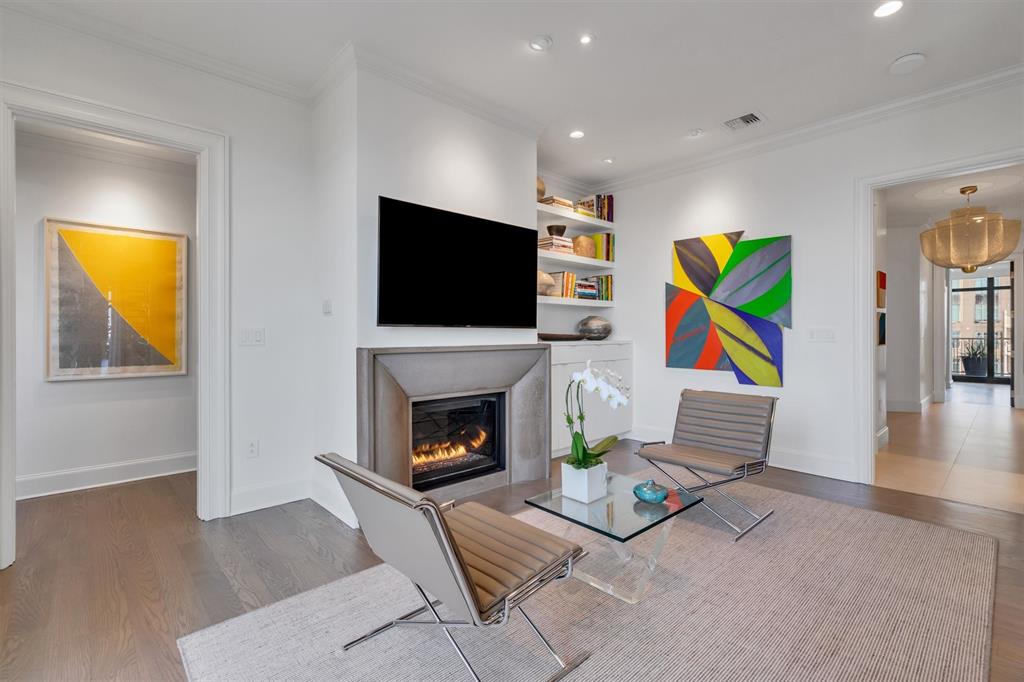 Residences Condo In Uptown - Residential