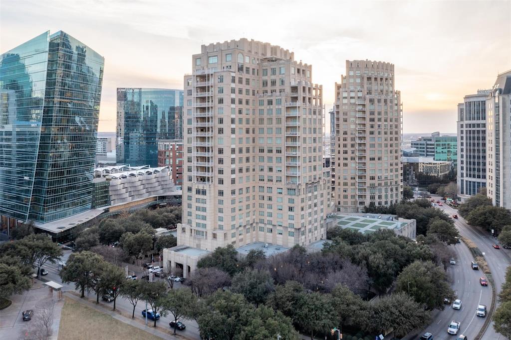 Residences Condo In Uptown - Residential