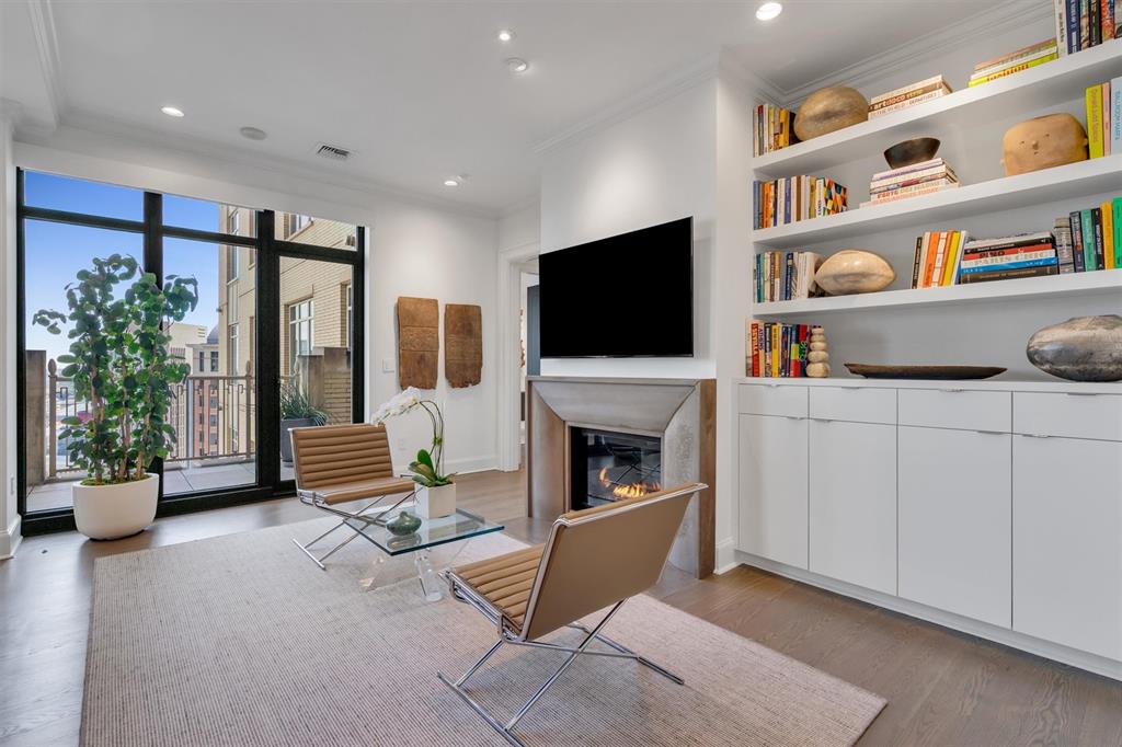 Residences Condo In Uptown - Residential