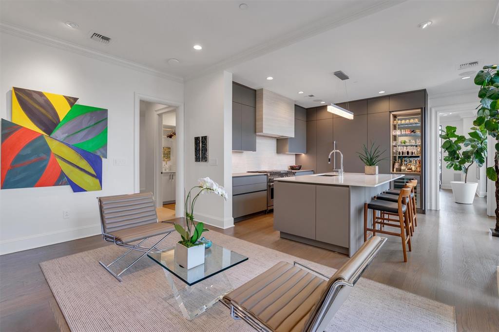 Residences Condo In Uptown - Residential