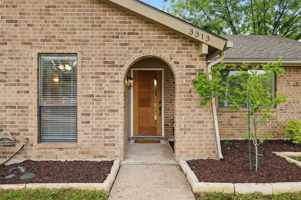 3313 Oak Vista Drive