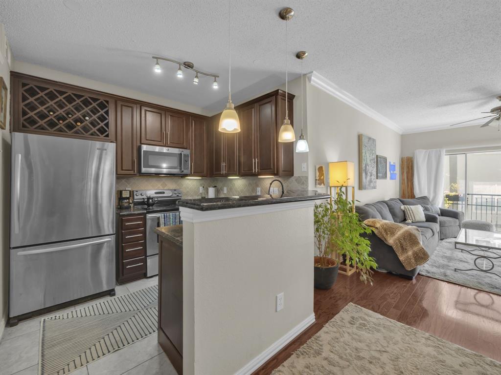 Topaz Twnhms Condo - Residential Lease