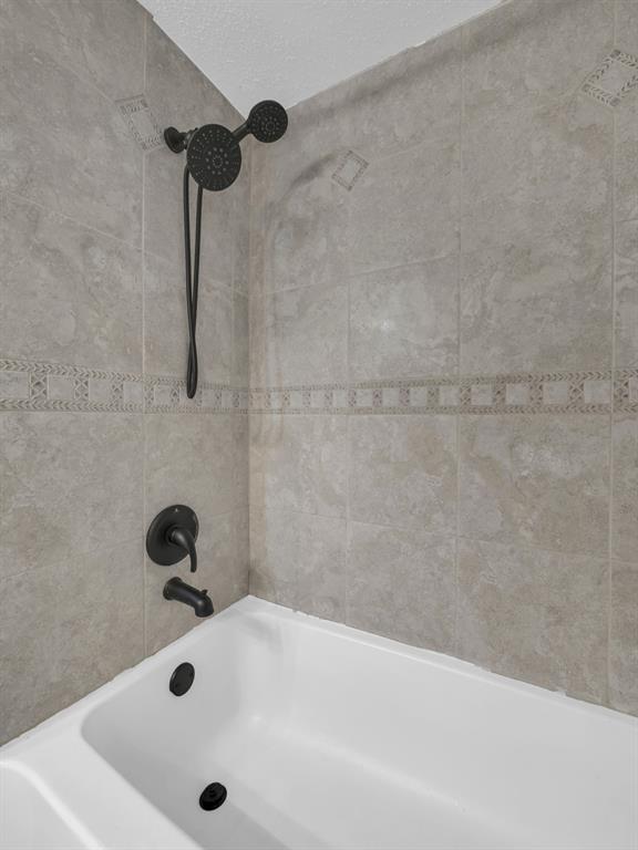 Topaz Twnhms Condo - Residential Lease