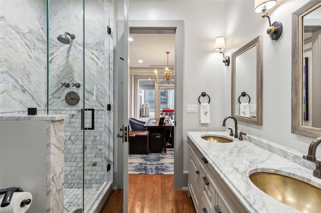 RESIDENCES @ STONELEIGH CONDOS - Residential