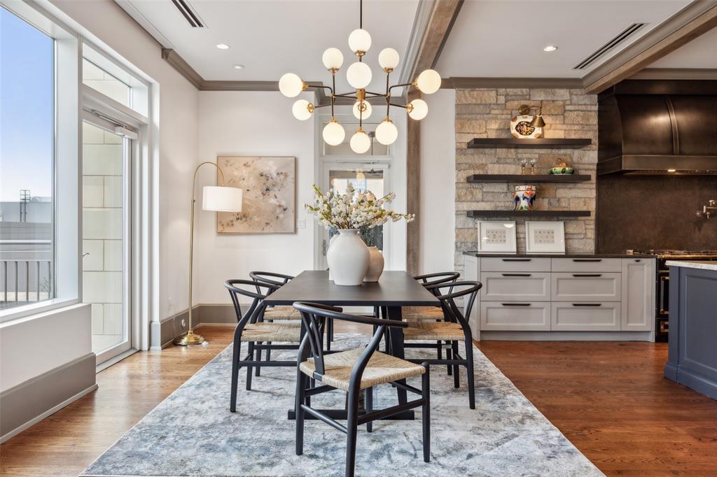 RESIDENCES @ STONELEIGH CONDOS - Residential