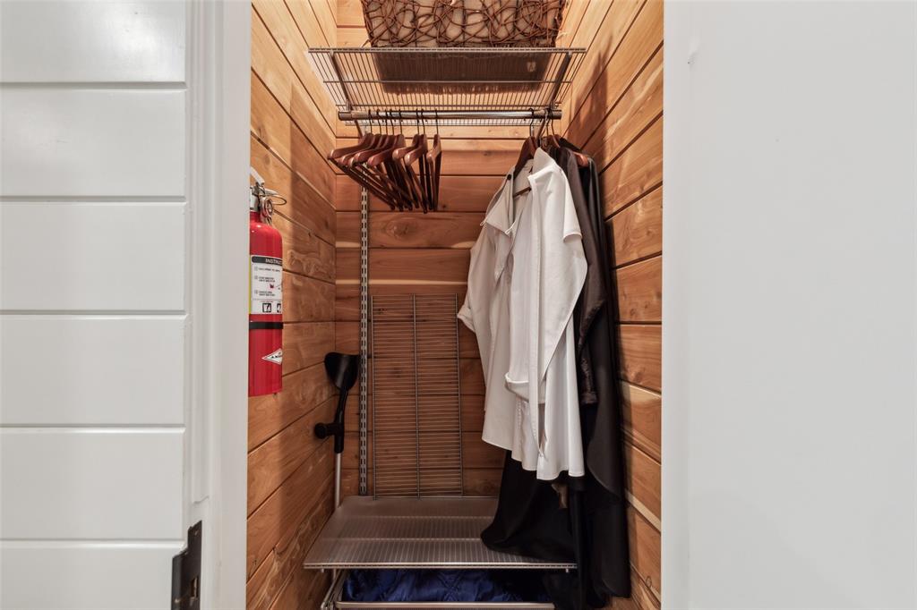 RESIDENCES @ STONELEIGH CONDOS - Residential