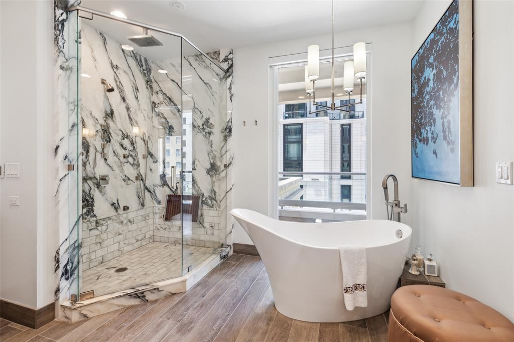 RESIDENCES @ STONELEIGH CONDOS - Residential