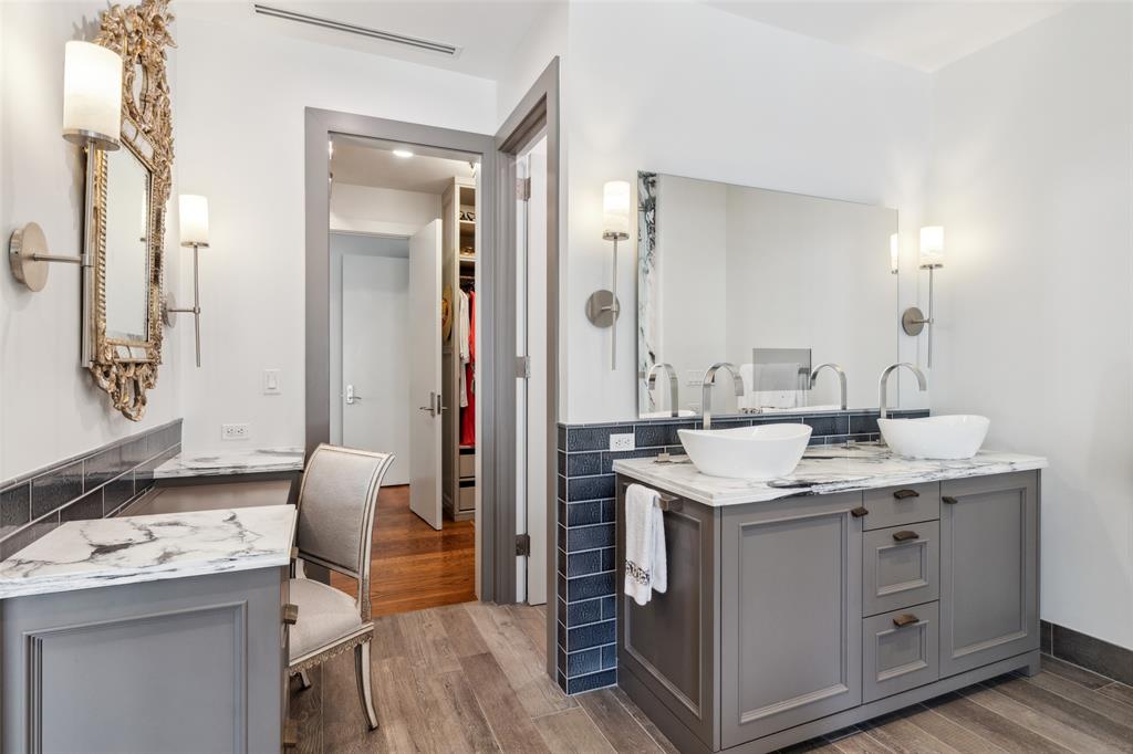 RESIDENCES @ STONELEIGH CONDOS - Residential