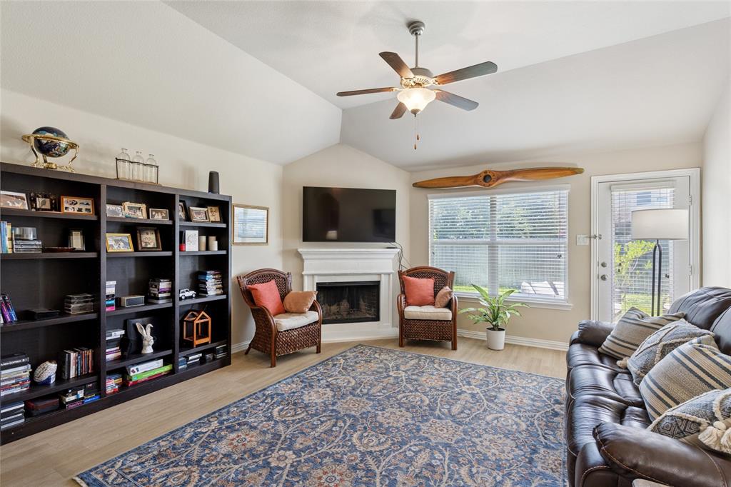 Burleson, Texas 76028, United States, 4 Bedrooms Bedrooms, ,2 BathroomsBathrooms,Residential,Active,169859