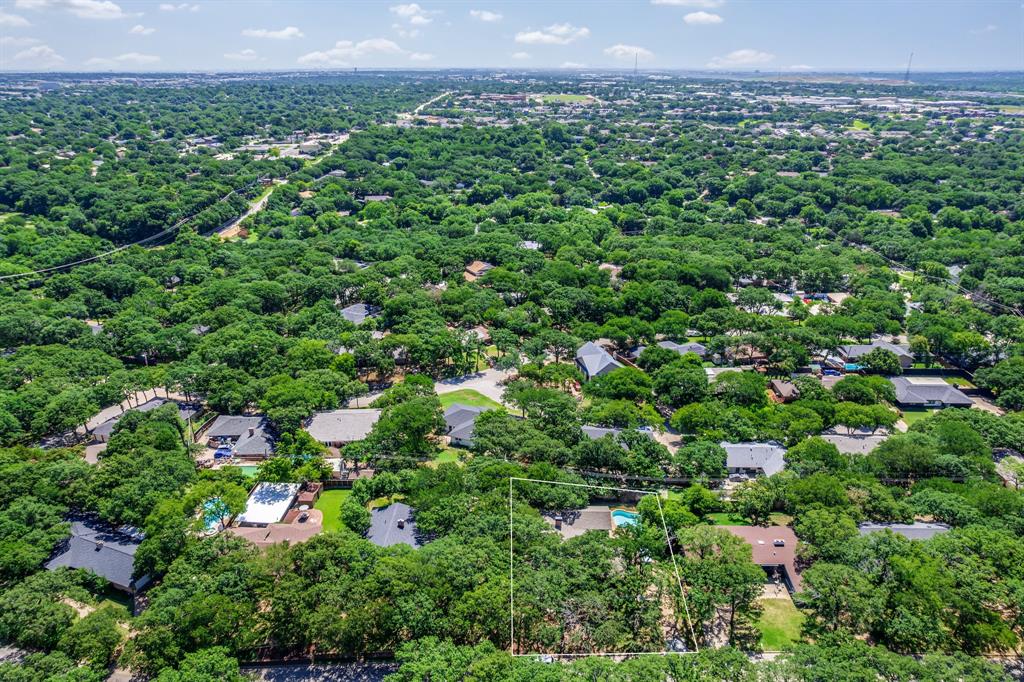 1203 Woodridge Circle