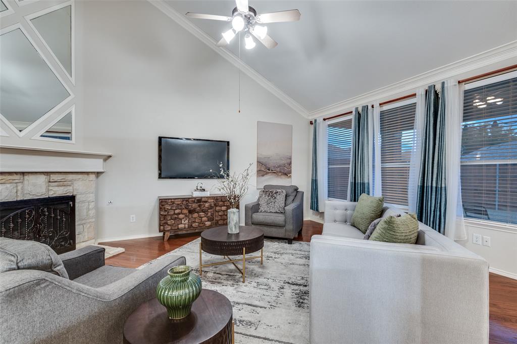 High Hawk At Martins Meadow - Residential