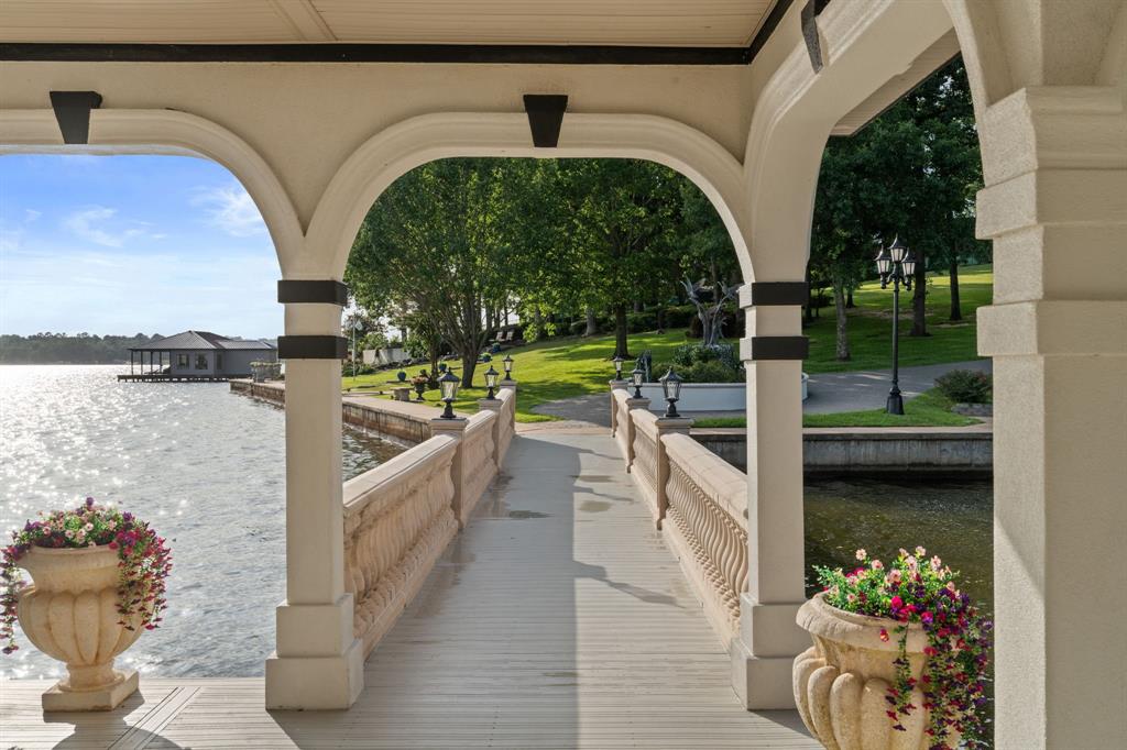 East Side Lake Tyler - Land