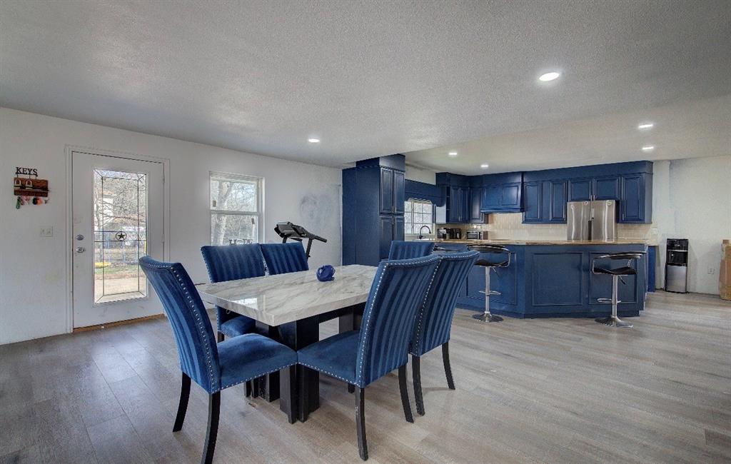 E Alvarado Surv Abs #4 - Residential