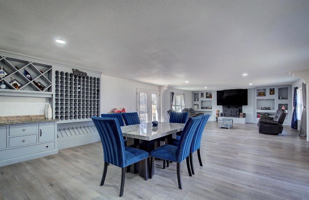 E Alvarado Surv Abs #4 - Residential