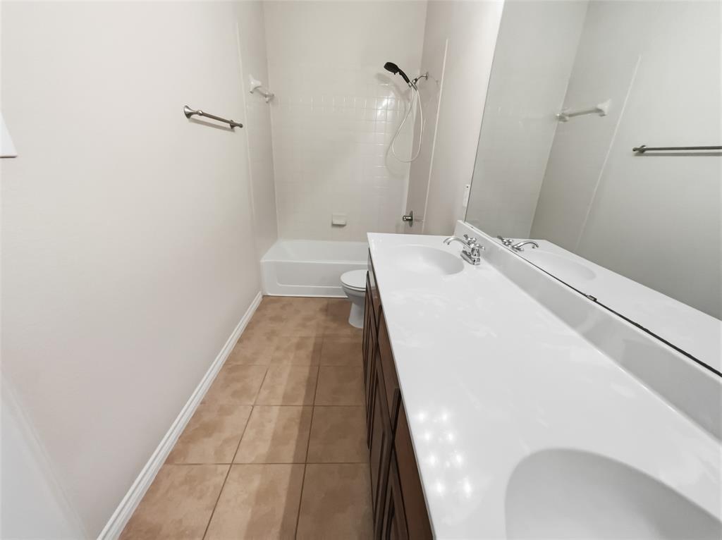 Mistletoe Hill Ph IV - Residential