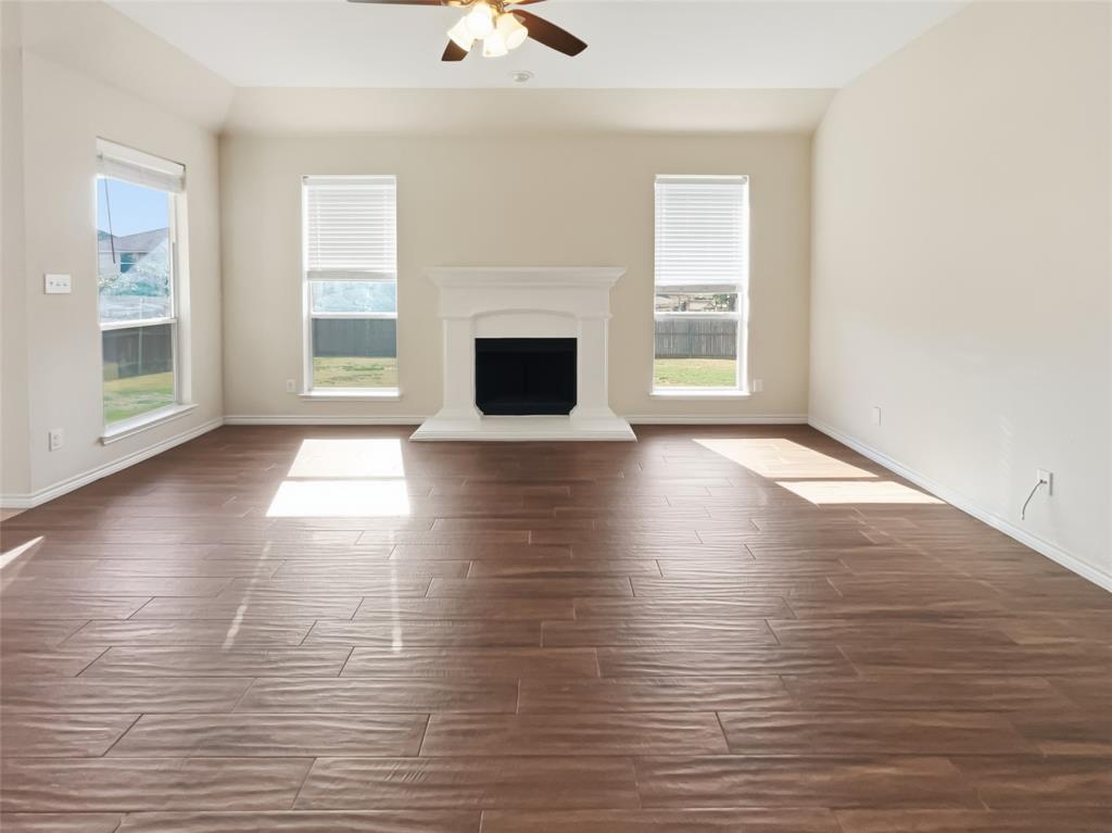 Mistletoe Hill Ph IV - Residential