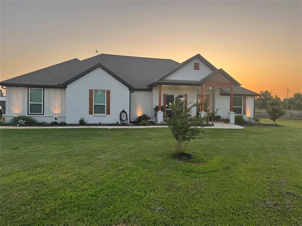 111 Bluegrass Trail