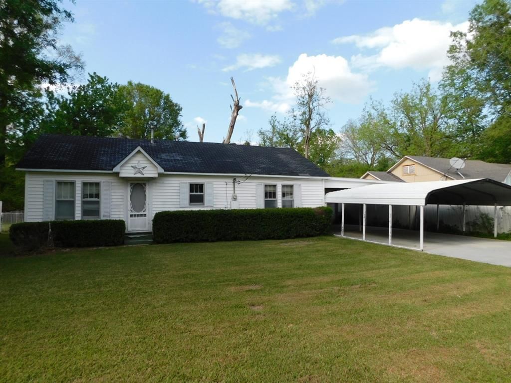 Photo of 507 E Spring Street, Taylor, AR 71861 (MLS # 21236770)