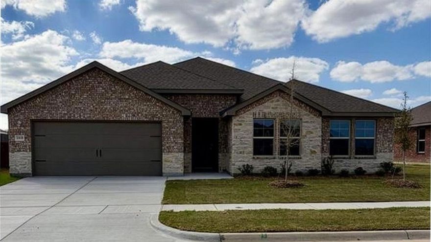 New! Amazing and spacious single story floor plan. Five bedrooms, three full baths, with separate study-den. Home includes, island kitchen, granite counters throughout, LED lighting, full sprinkler system, professionally engineered post tension foundation, and much more!
Introducing Northspur, our new home community in Terrell, TX.
Northspur is a brand-new D.R. Horton community in the charming city of Terrell, Texas. Discover thoughtfully designed new homes featuring open concept layouts & modern finishes all built with the quality you would expect from America's Builder. Schedule a tour today!