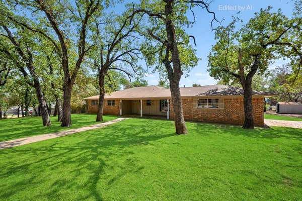 303 NW 32ND ST, MINERAL WELLS, TX 76067 - Image a49277e9900a9ad6c6b56eef05019fb2/972785769