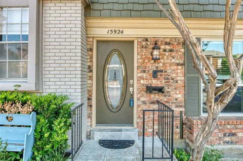 Photo of 15924 Coolwood Drive #1039, Dallas, TX 75248 (MLS # 21402588)