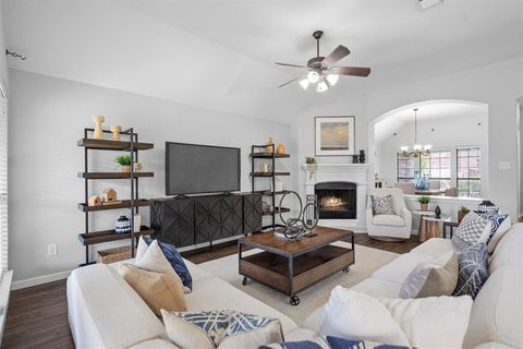 427 Brighton Street Roanoke TX 76262