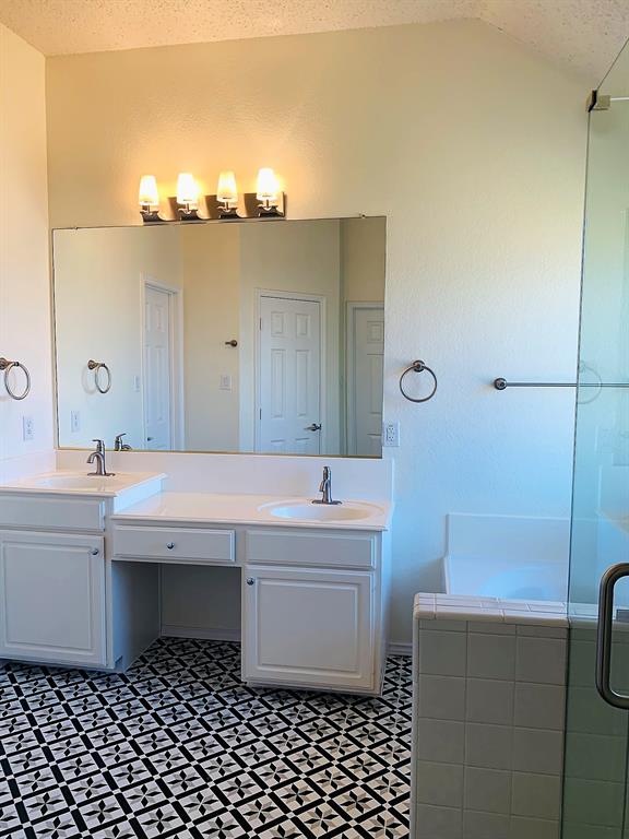 Custer Hill Estates Ph A - Residential Lease