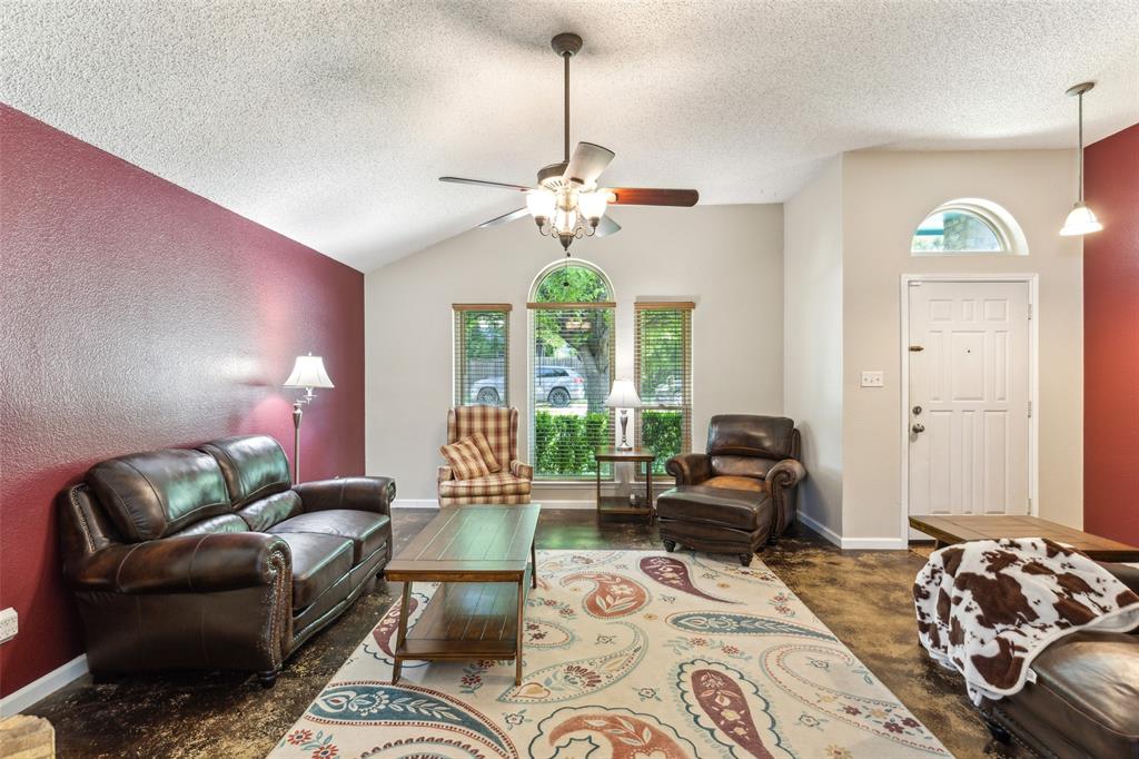 10405 Pleasant Mound Drive