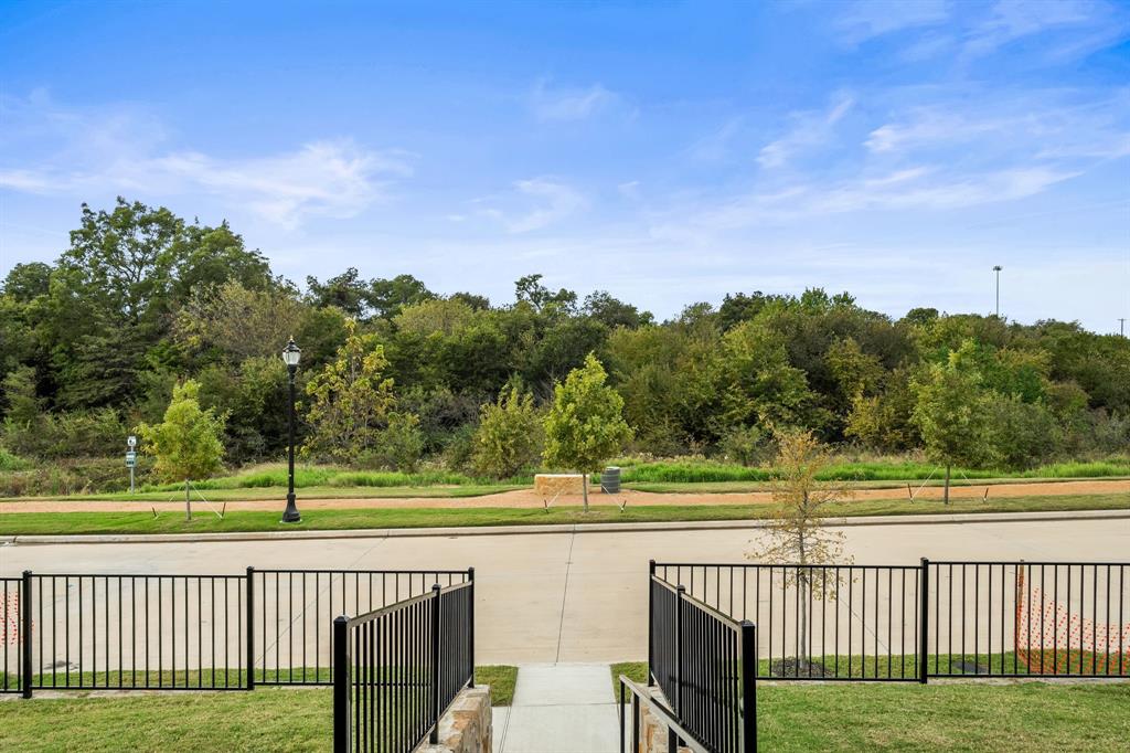 8201 Twin Creek Trail