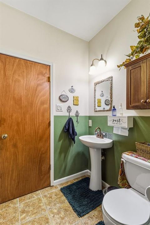 Tiny photo for 2105 Franklin Avenue Ave, Ruston, LA 71270 (MLS # 21198518)