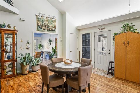 Tiny photo for 2105 Franklin Avenue Ave, Ruston, LA 71270 (MLS # 21198518)