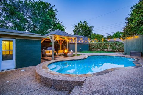 A home in Lake Worth