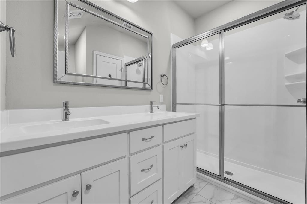 WINDSOR PARK PLACE PH 1 - Residential